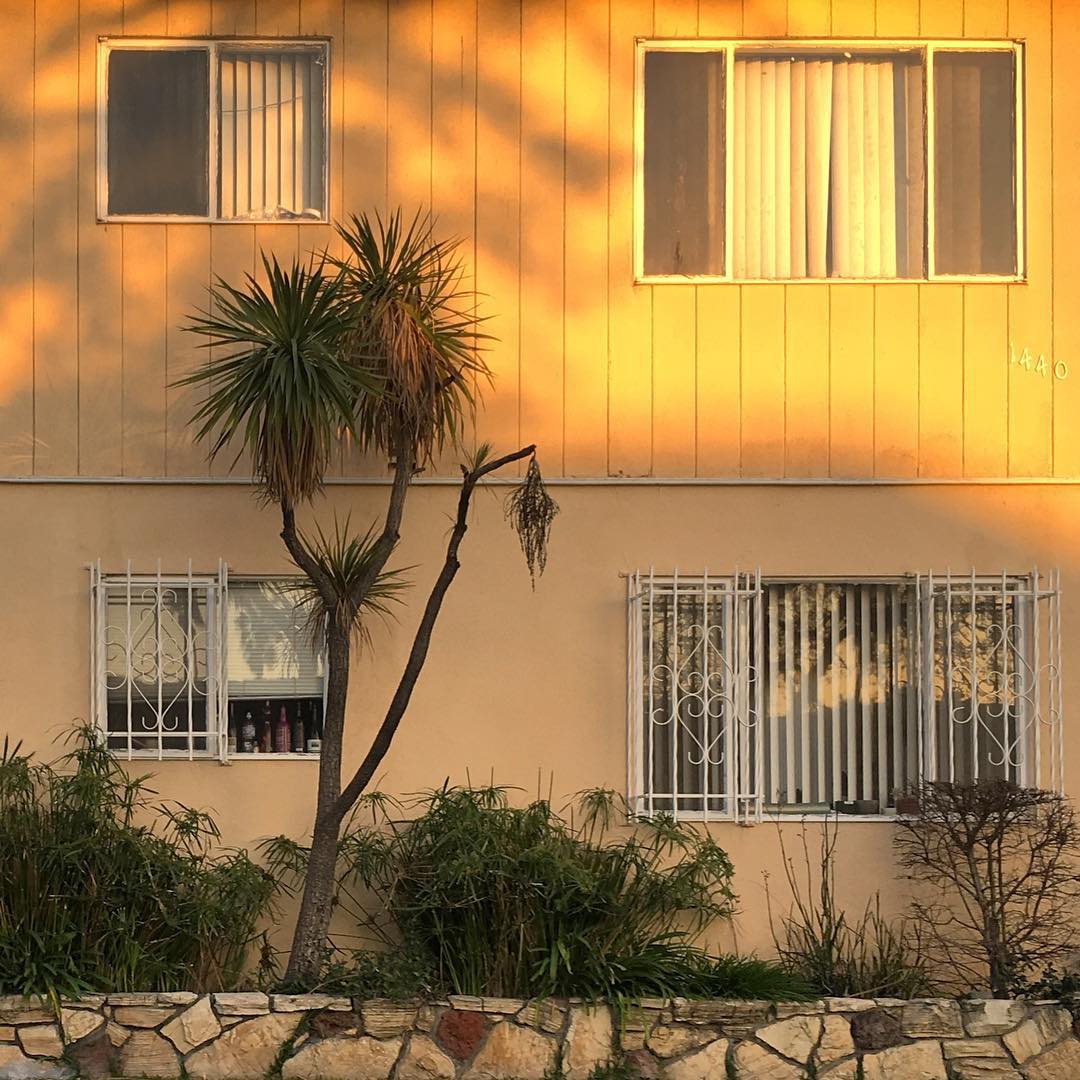 Redondo Ave